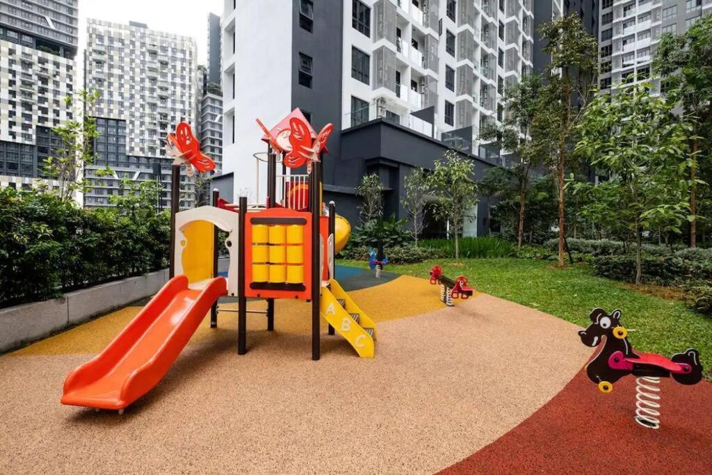 Pangsapuri Endless Warming~ 2br5pax Southlink Bangsar South