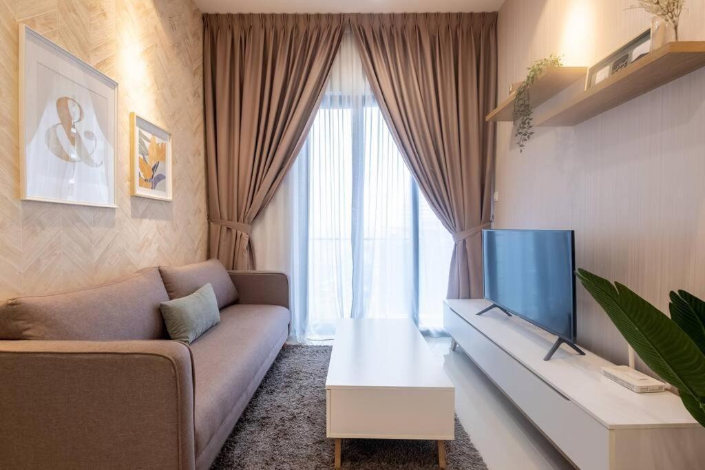 Endless Warming~ 2br5pax Southlink Bangsar South Pangsapuri Kuala Lumpur